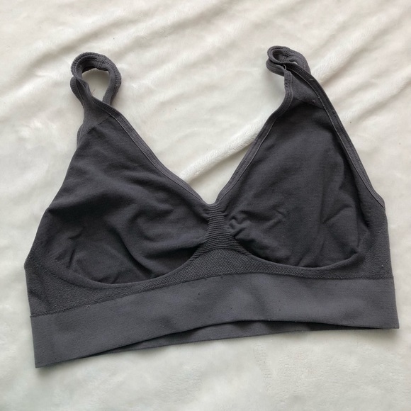 Basic Sports Bra - Picture 5 of 6